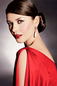 вечерний макияж для брюнеток Catherine Zeta Jones вечерний макияж для брюнеток Catherine Zeta Jones